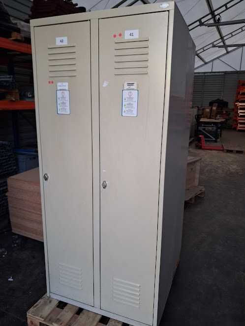 szafa metalowa pracownicza BHP