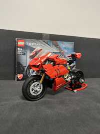 Lego Technic ducati paningale v4r