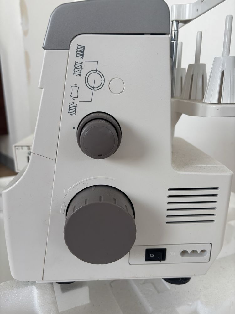 Janome AT2000D Professional owerlok