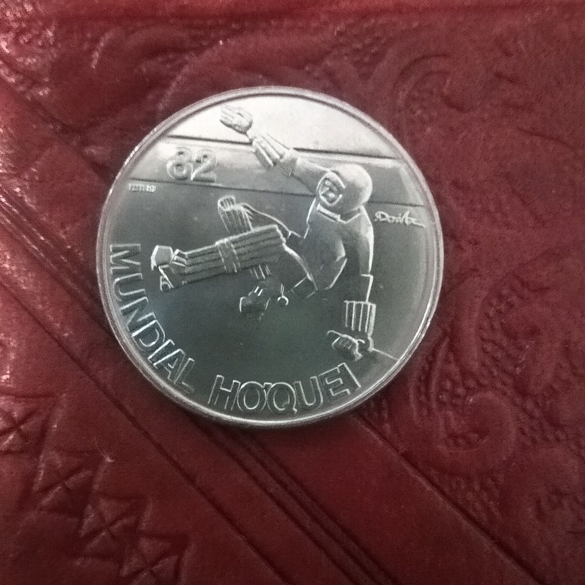 Moedas escudo Mundial hóquei 82