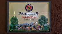 Paulaner- logo metalowe w ramce.