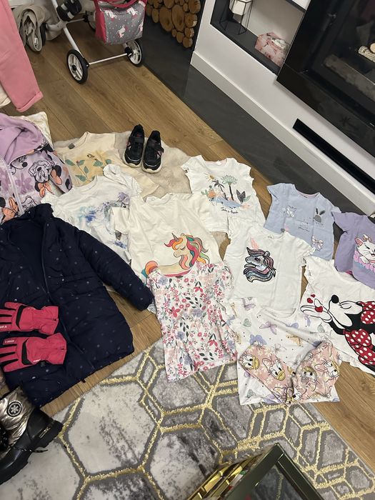 Ubrania dziewczynka 128cm kurtka zimowa buty zimowe i jesienne