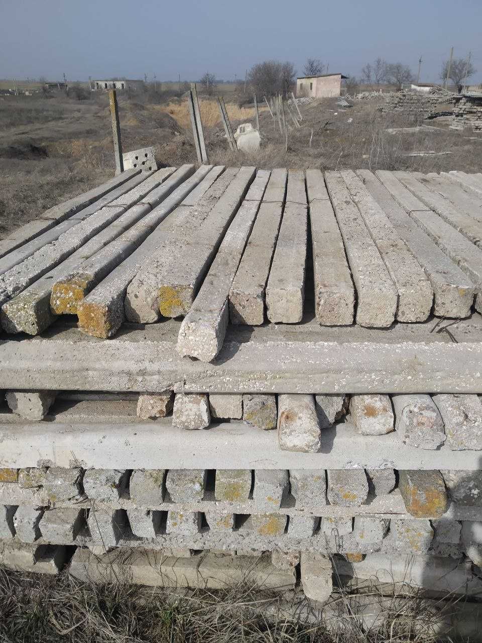 стовпчики, стовпи, столбики, столбы, сітка забор огорожа паркан