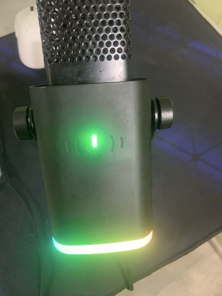 Микрофон fifane am 8