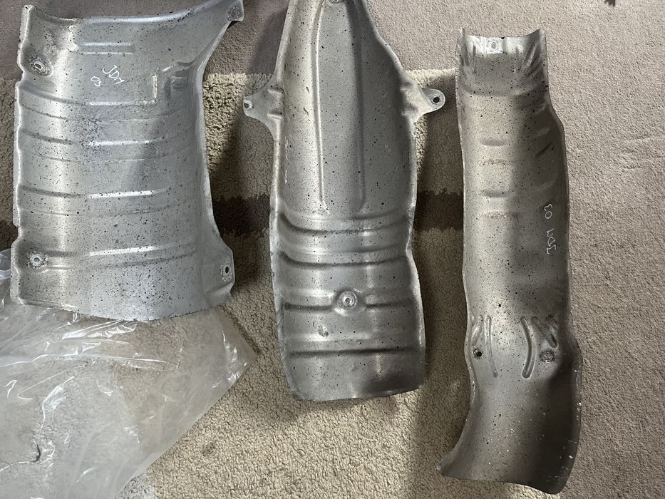 Osłony termiczne wydechu toyota celica 143km 99-