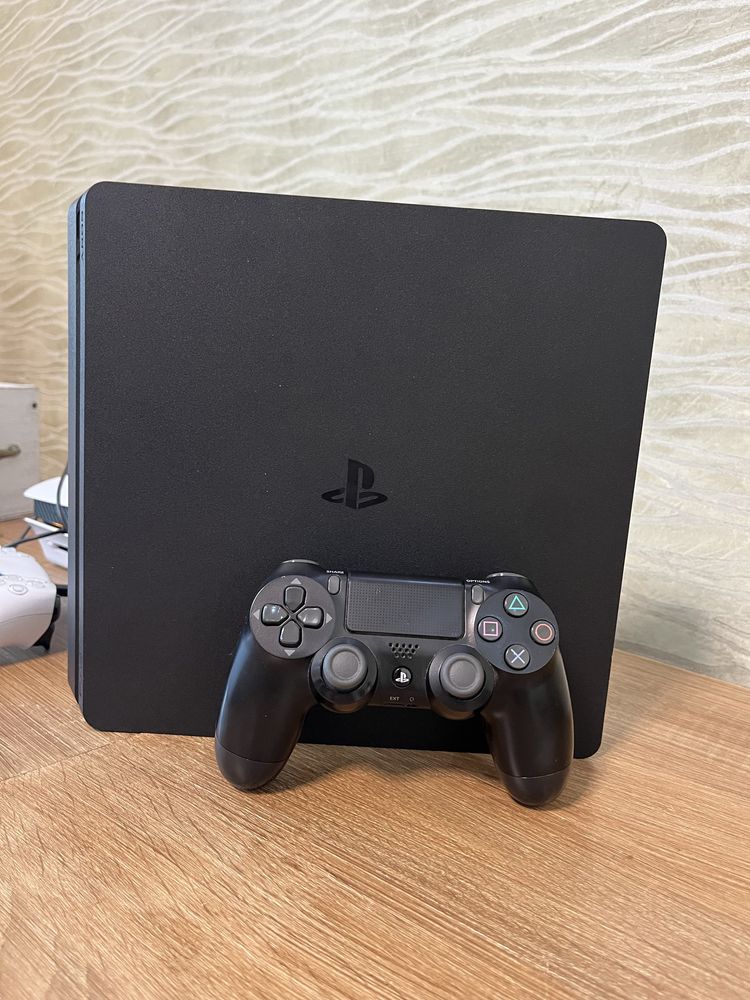 Sony Playstation 4 Slim