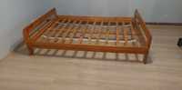 Drewniane łóżko sypialniane 140x200