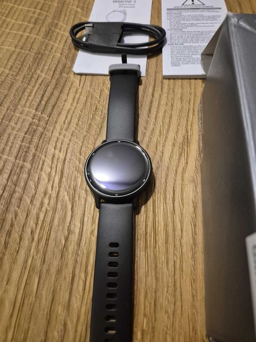 Smartwatch Garmin Vivoactive 5. Nowy na gwarancji. Na prezent.