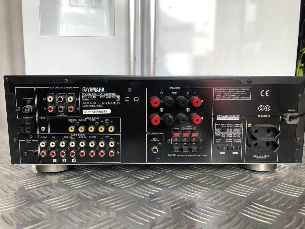Amplituner Yamaha RX-V395RDS
