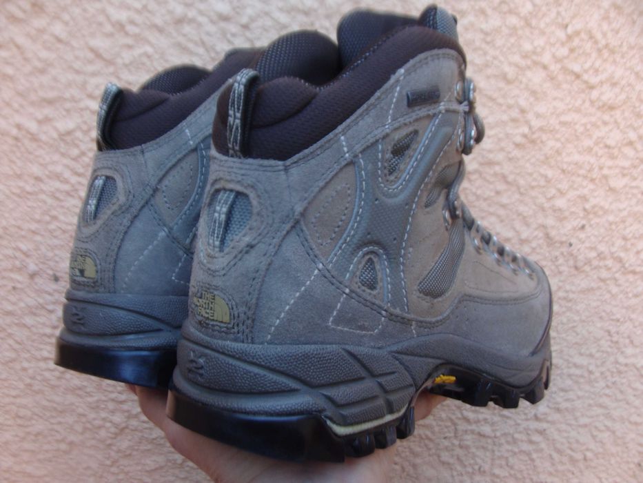 спорт.трековые ботинки кожаные The north face gore-tex,р.38,ст.- 24 см