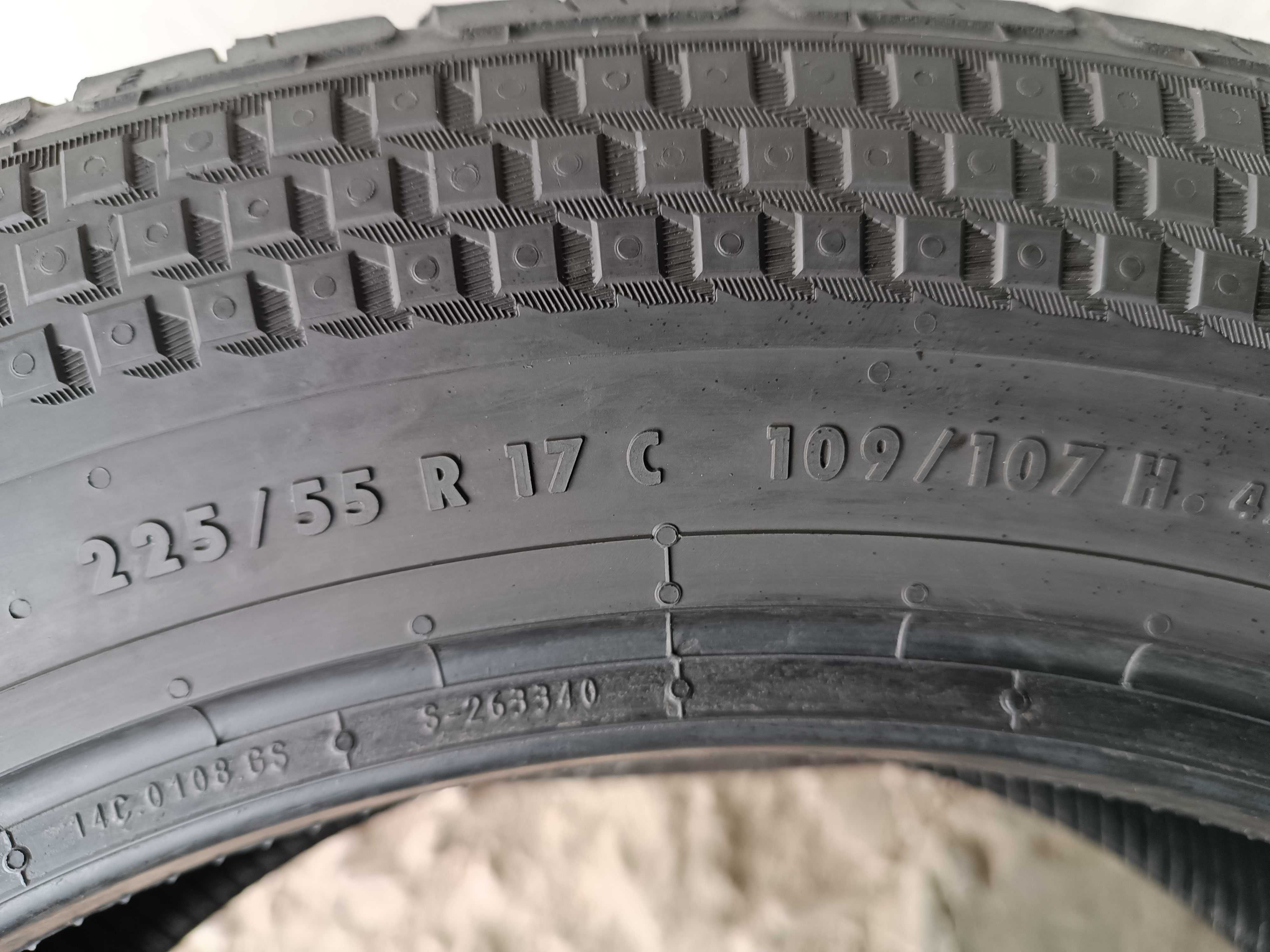 Літні шини 	225/55 R17C Continental van Contact ultra 2022,2023роки