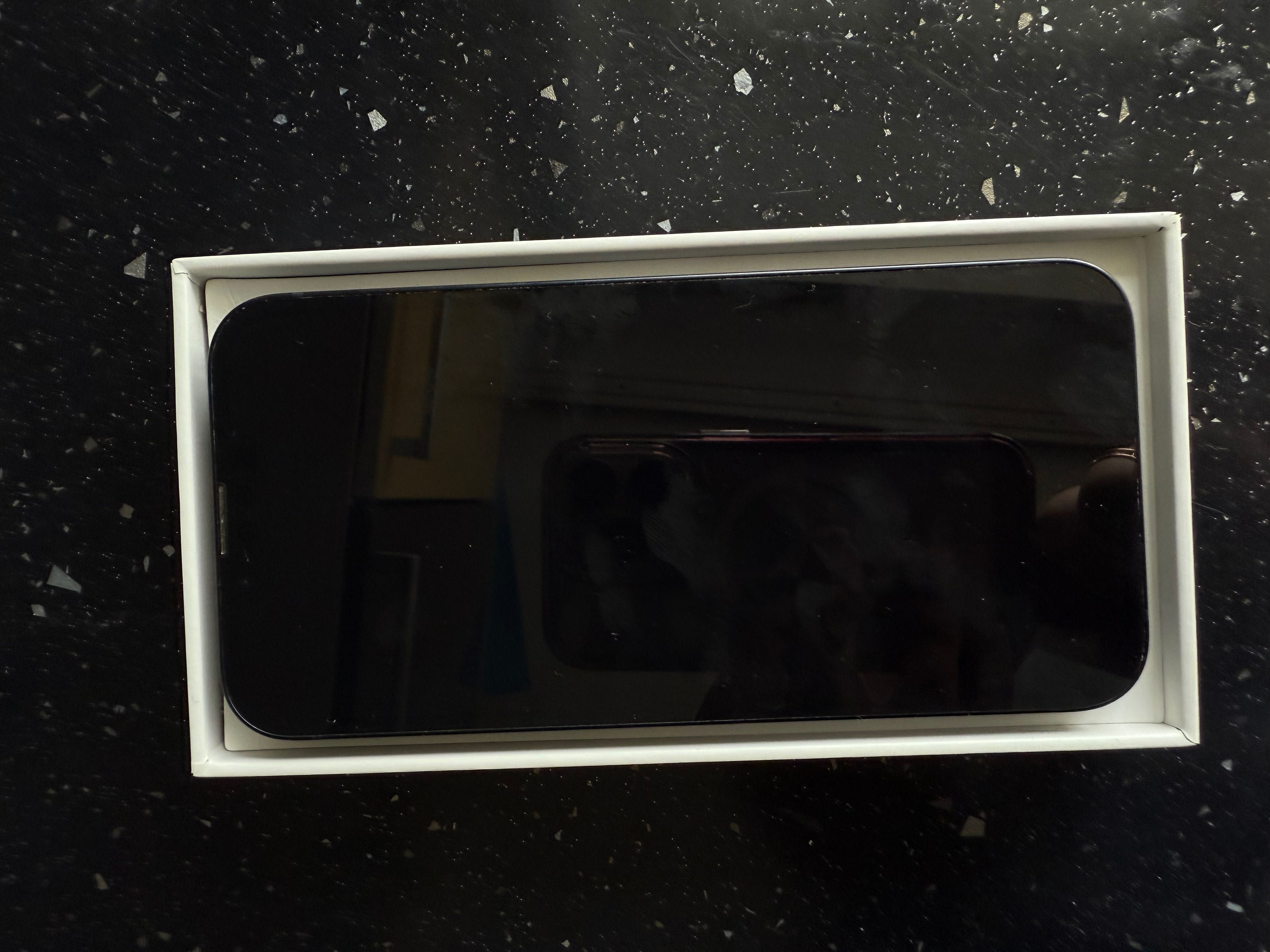 iPhone 13, 256гб