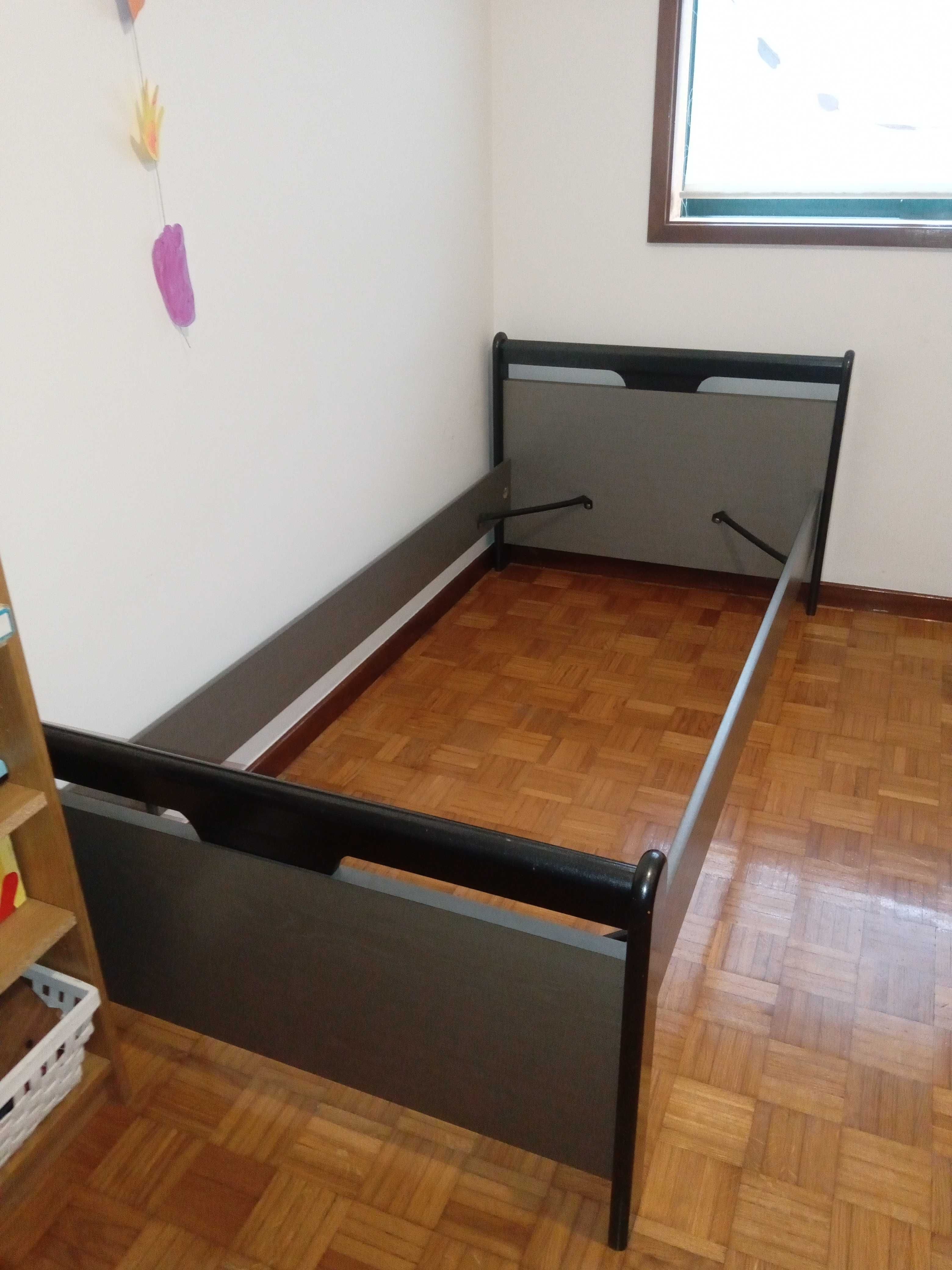 Cama 1 corpo preta e cinza 0,90 x 2 m