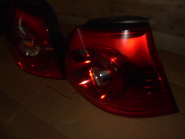 Lampa lampy tył VW Golf V L/R