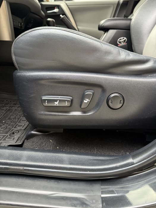 Toyota Rav 4 2.2 2013