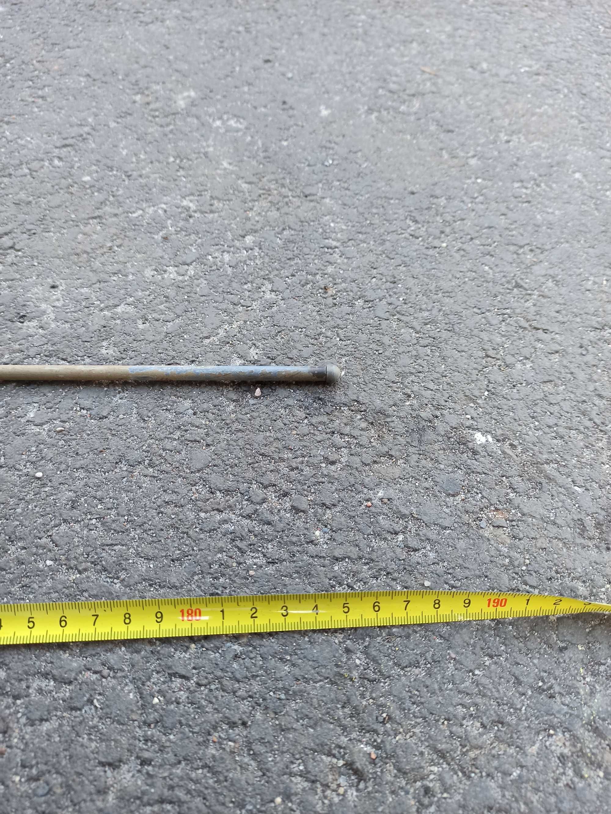 Antena prętowa maszt MPA-1 radiostacji R140 z nadwozia STAR 266