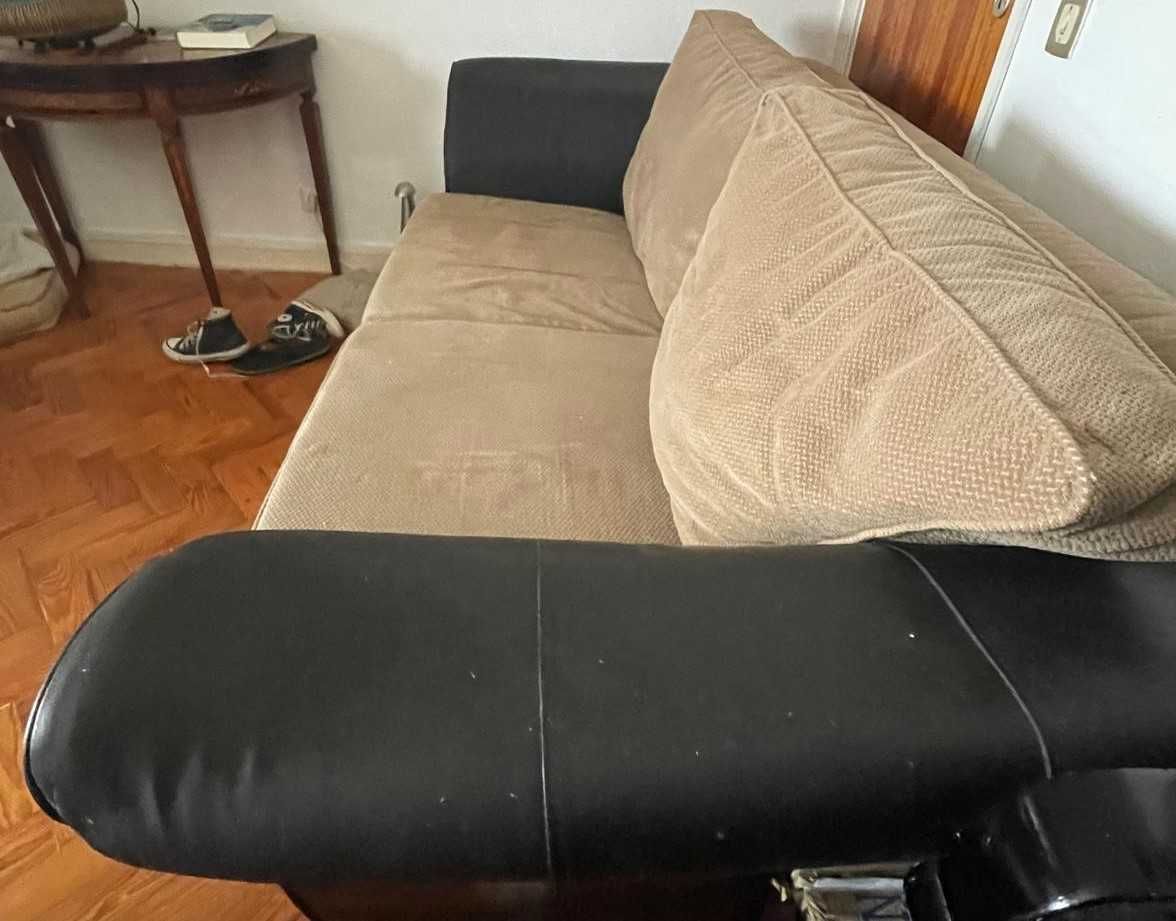 Sofá 3 lugares em bom estado – confortável e robusto