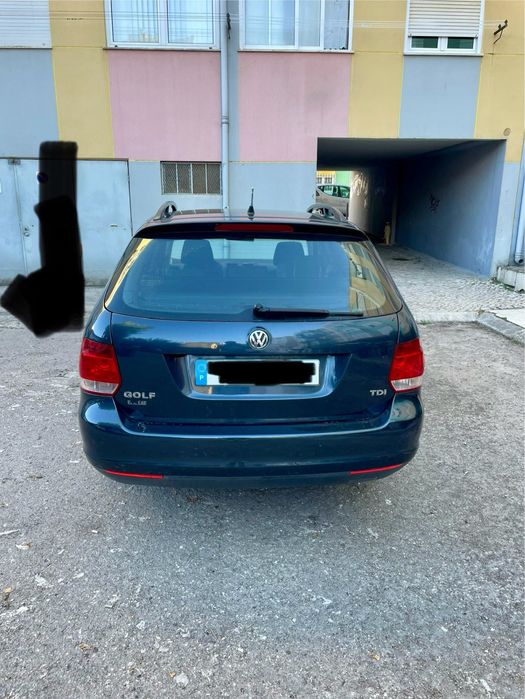 Vw golf 5 variante. Poucos km e esta impecavel. Não aceito trocas.