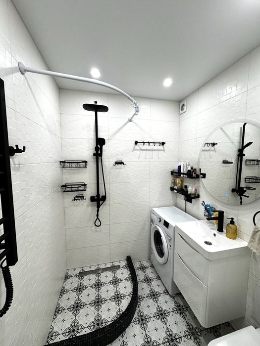 Продаж двокімнатної квартири з ремонтом в центрі міста