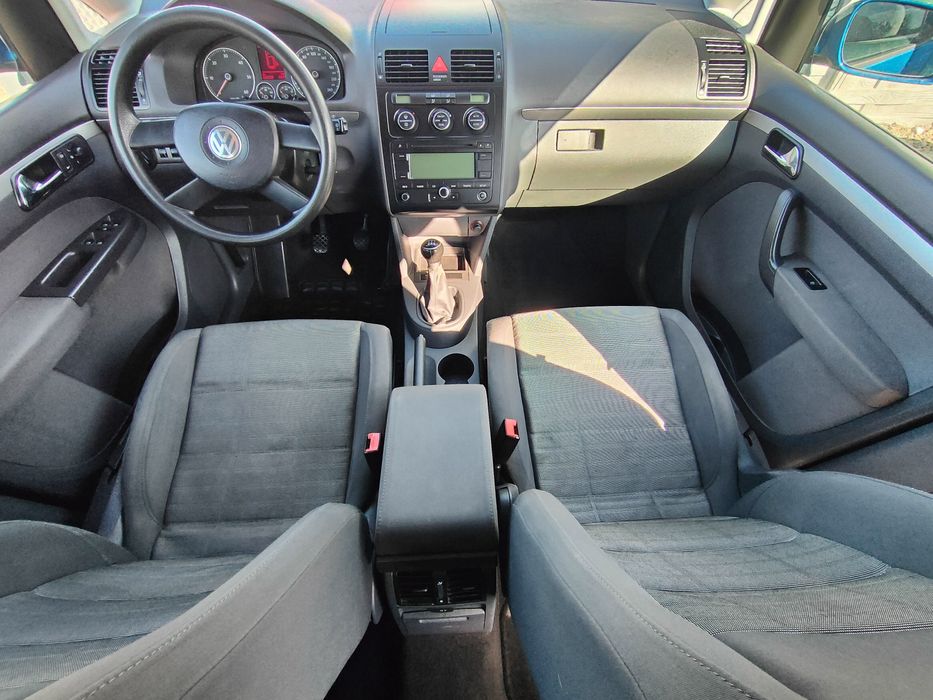 Volkswagen Touran 2.0 TDI 140KM! Climatronic sprawny!