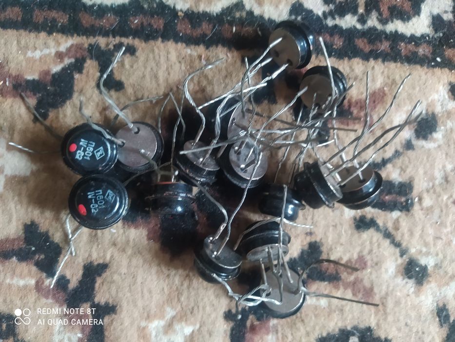 Разное для аудио: радиаторы большой площади, диоды и транзисторы ...