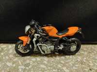 Motocykl metalowy Bburago / skala 1:18 / model Brutale