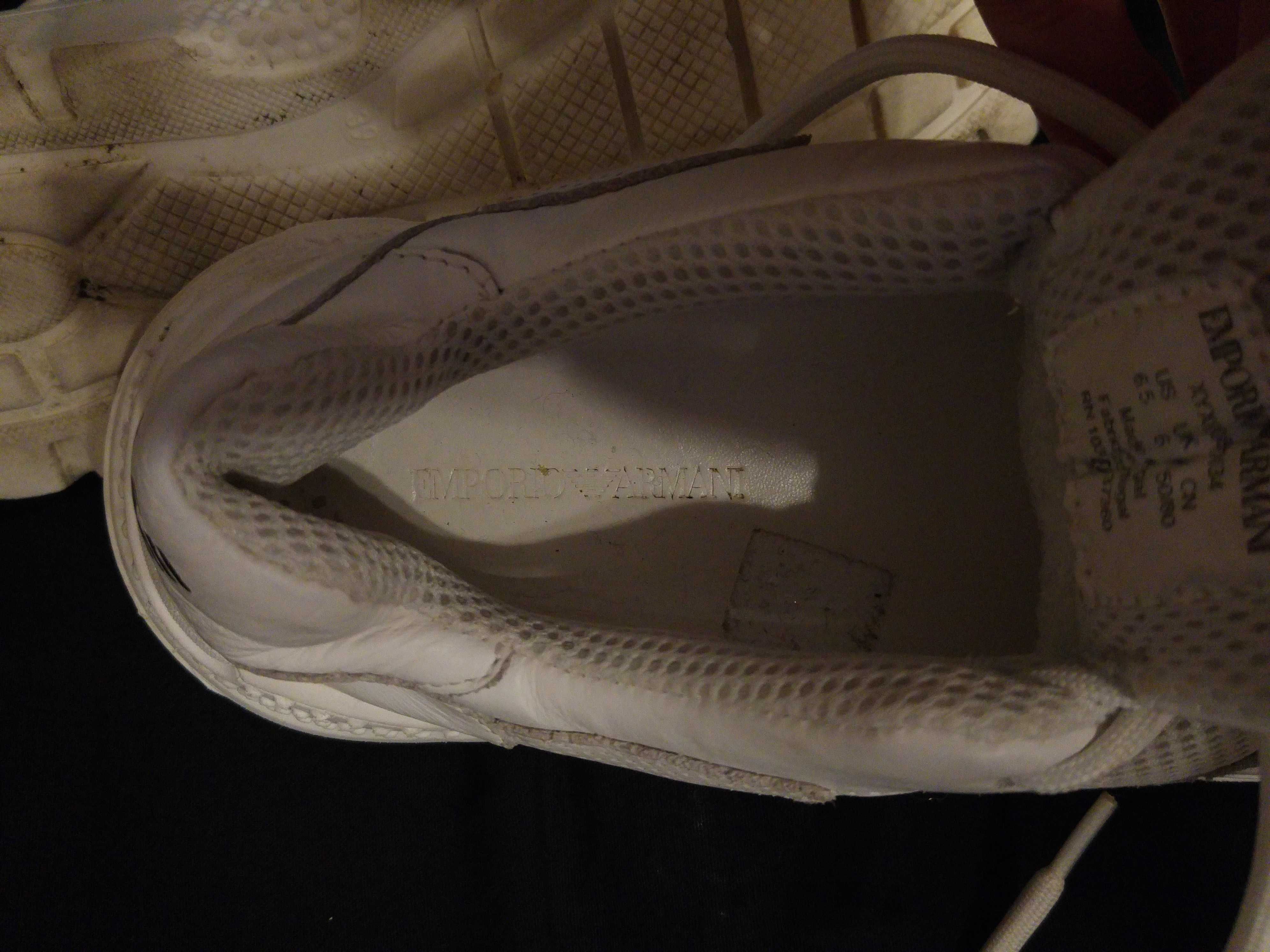 Buty sportowe damskie skórzane Emporio Armani