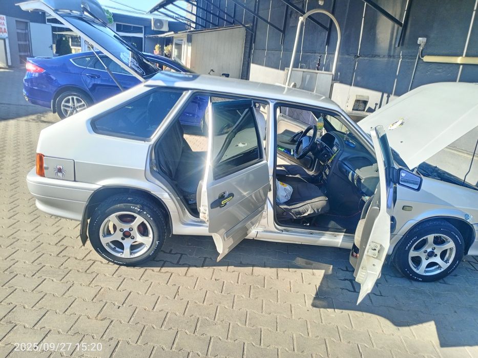 ВАЗ 2114,2011року