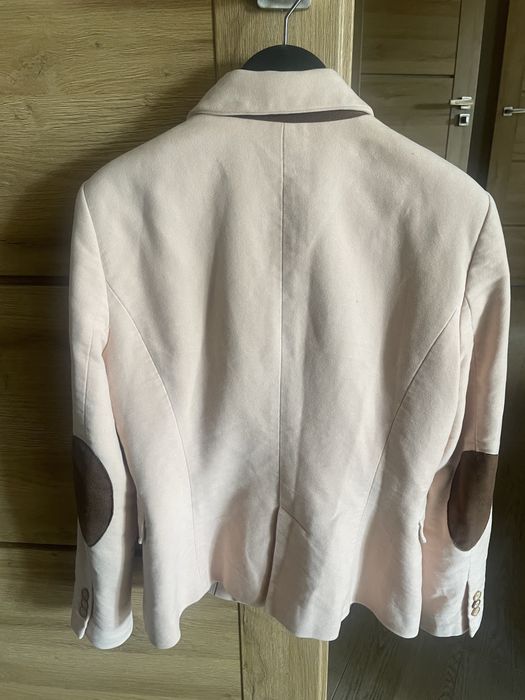 Marynarka w kolorze pudrowy róż