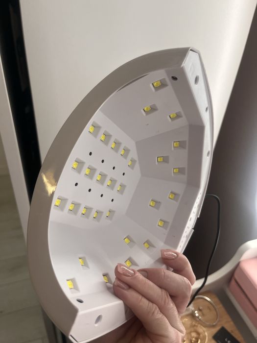 Lampa UV do paznokci