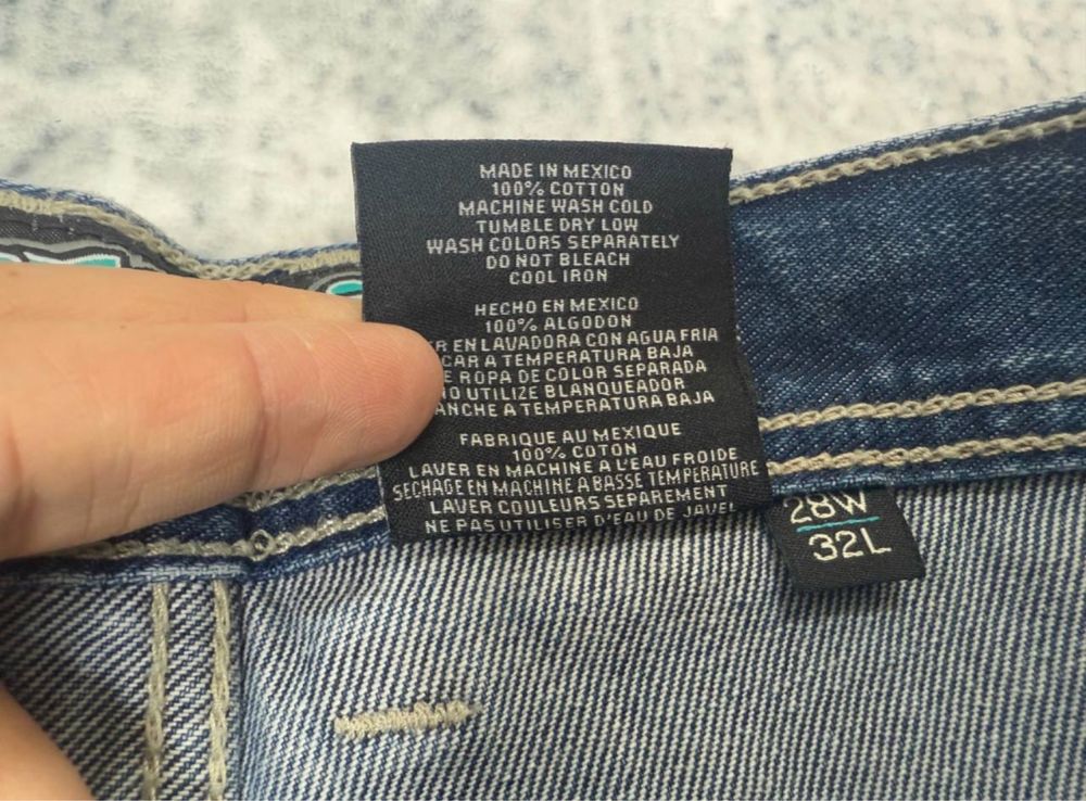 JNCO Unco artistical uprising 28/32 size