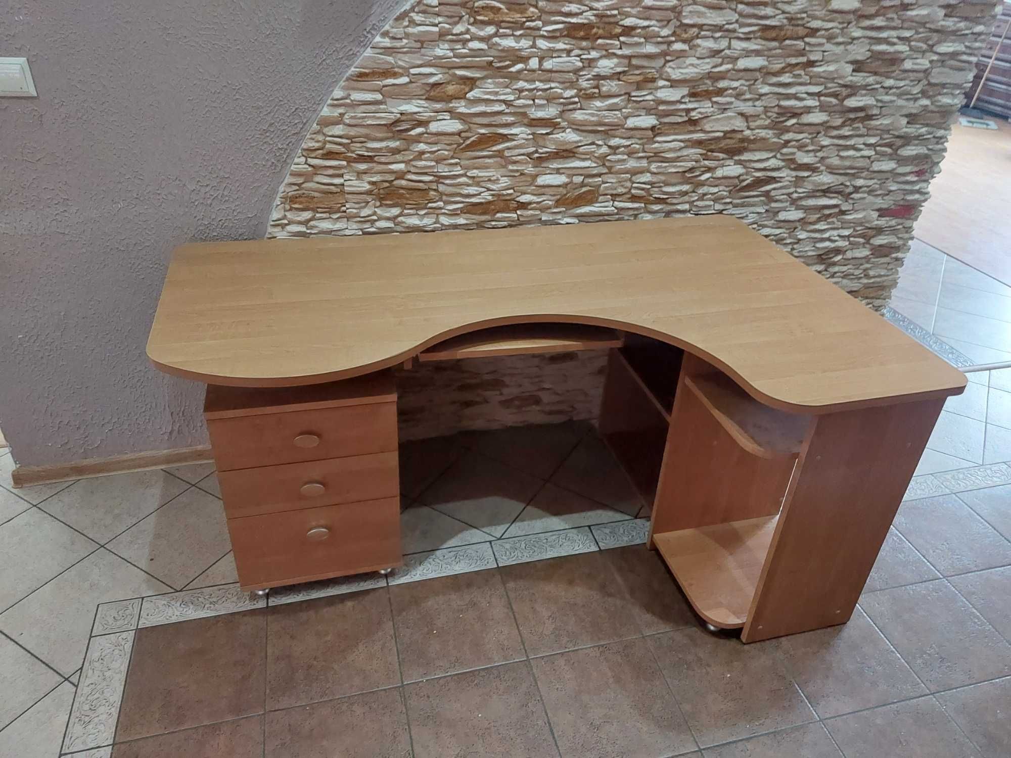 Biurko narożne kolor olcha 160 x 100 + fotel obrotowy biurowy