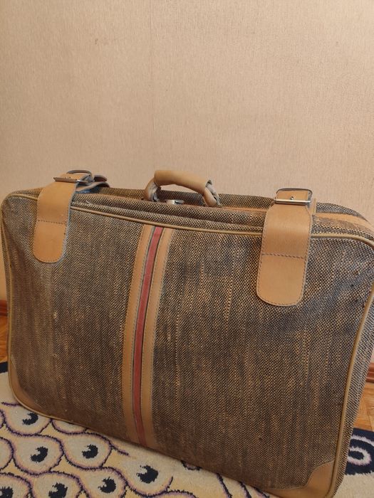 Дорожня ретро-валіза