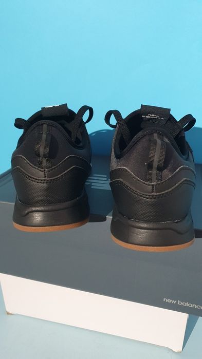 Buty nowe sportowe New Balance czarne Rozmiar 41.5 / wkładka 26 cm