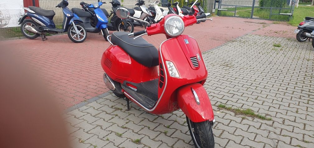 Piaggio vespa gts 125