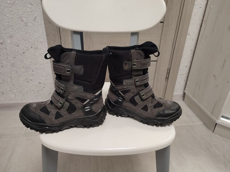 Зимові ботинки для хлопчика superfit