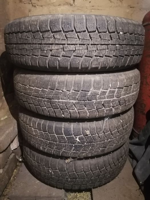 Комплект коліс 165/70 R14 з дисками