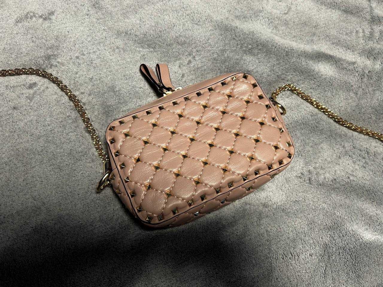 Сумка Valentino Garavani rockstud spike clutch bag, оригинал