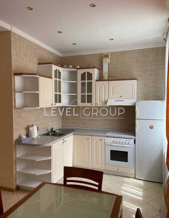 Оренда 3к квартири вул. Мечникова 11 Печерский р-н