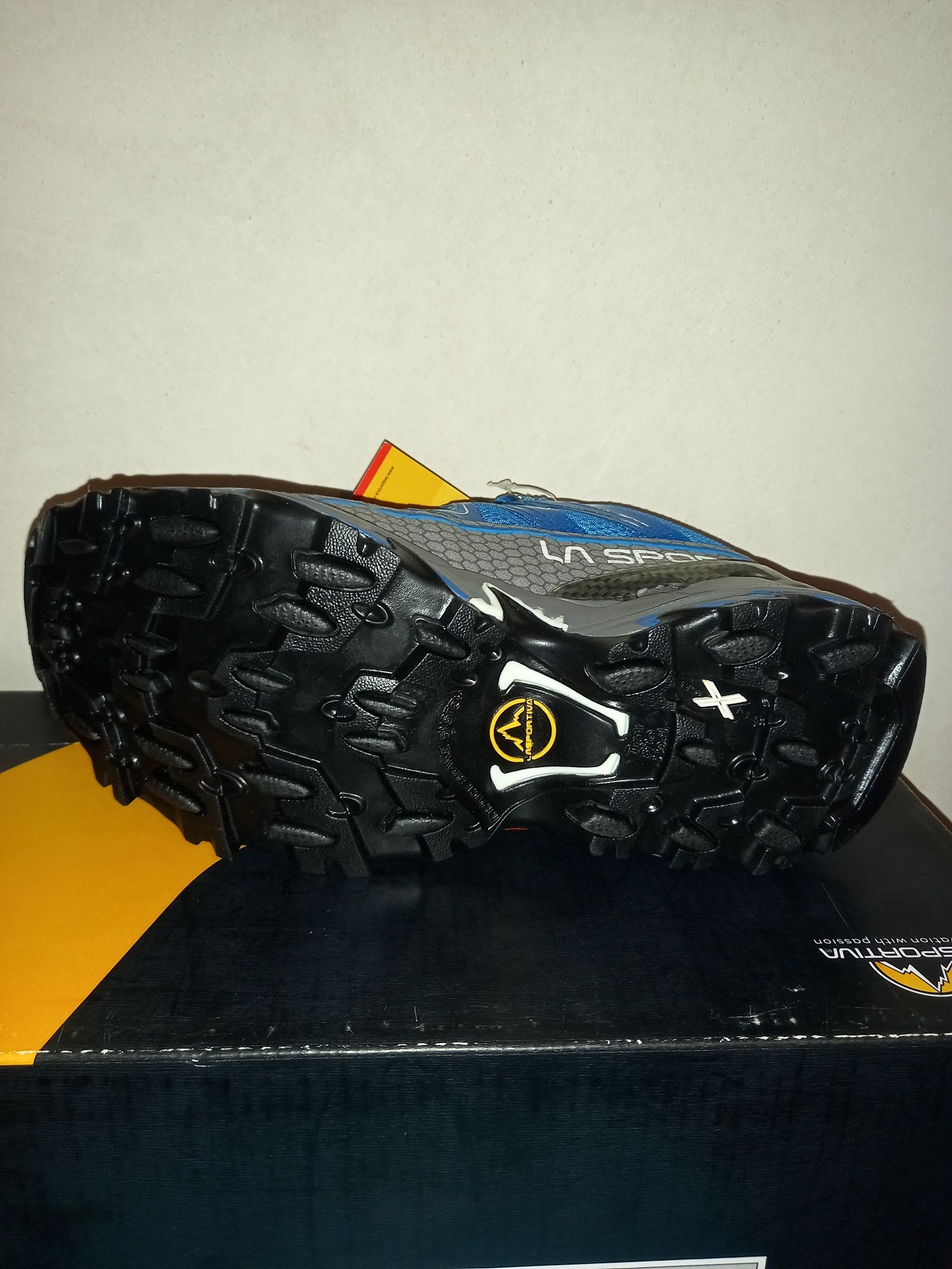 Buty trekkingowe La Sportiva Ultra Raptor II stalowe r. 38 24cm