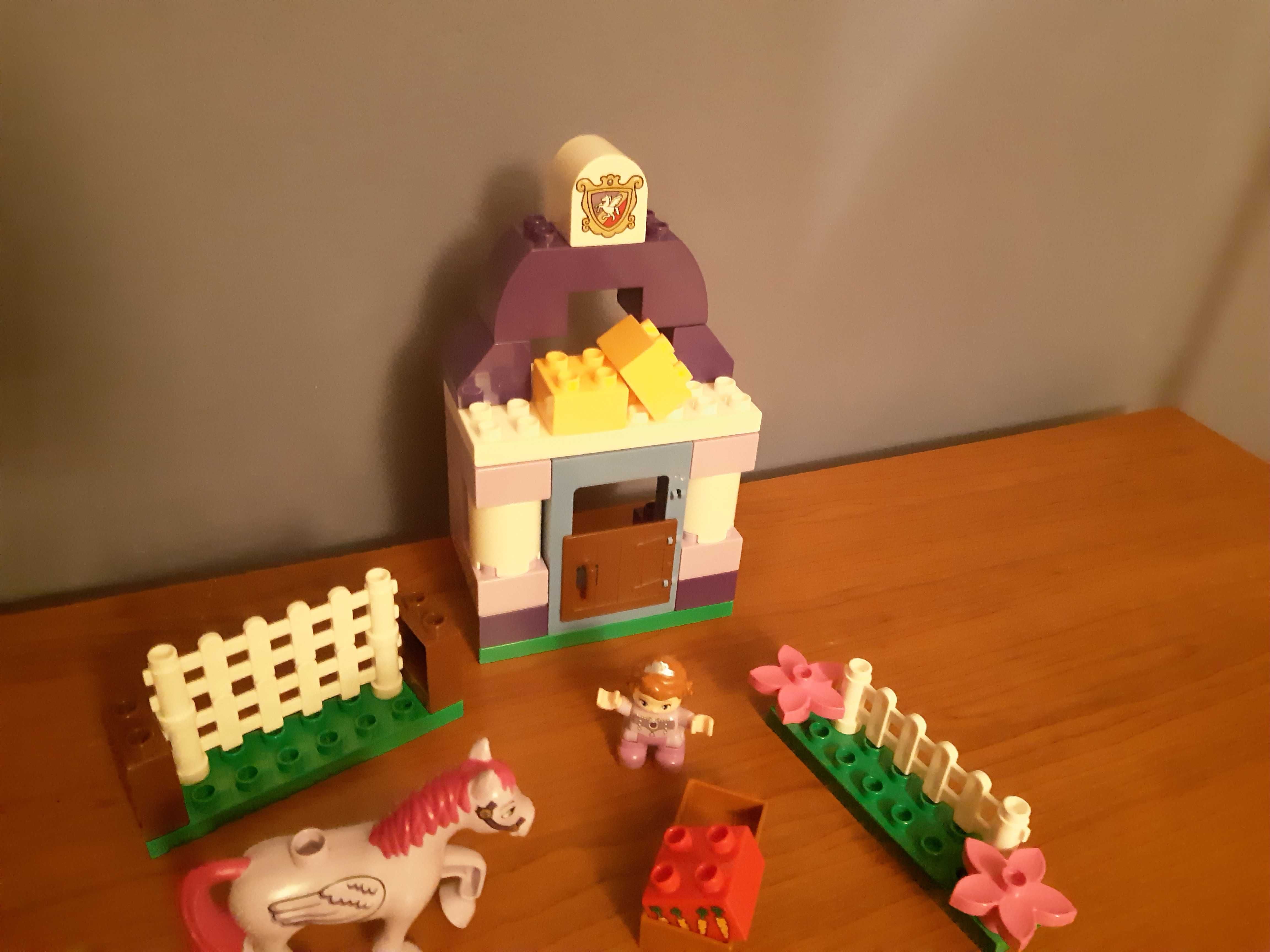 lego duplo stajnia Księżniczka Zosia 10594