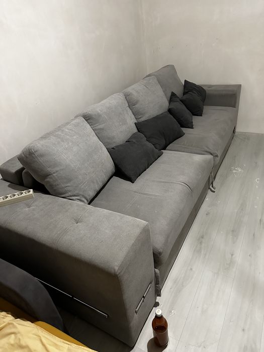 Продам великий диван в гарному стані