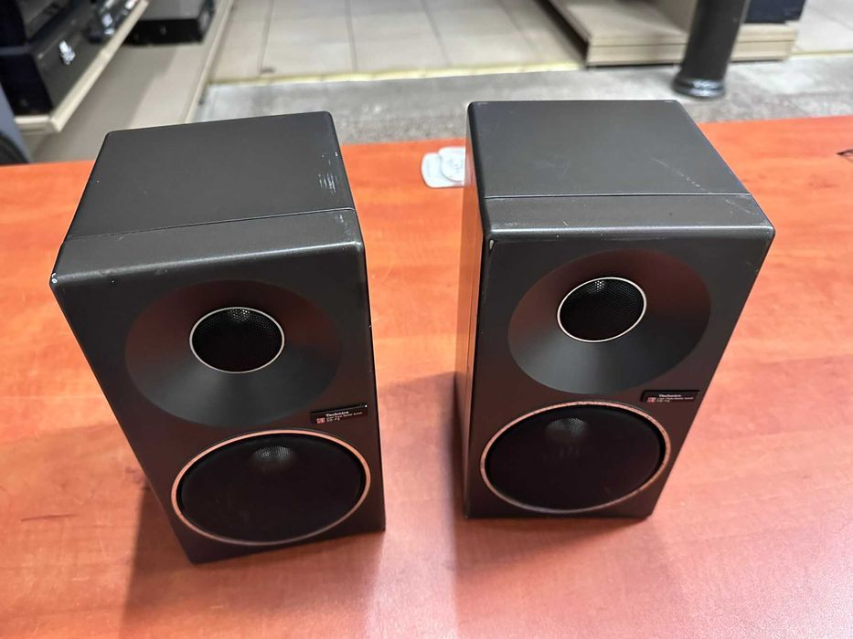 Kolumny Technics SB-F2