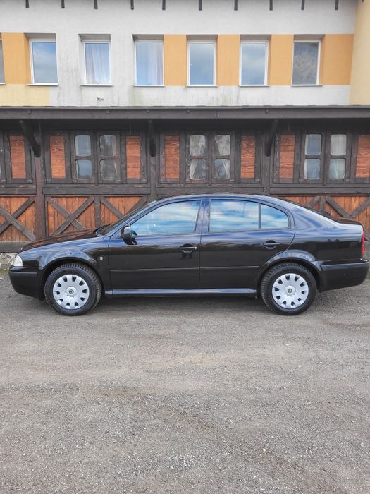 Oktavia Tour Свіжопригнана