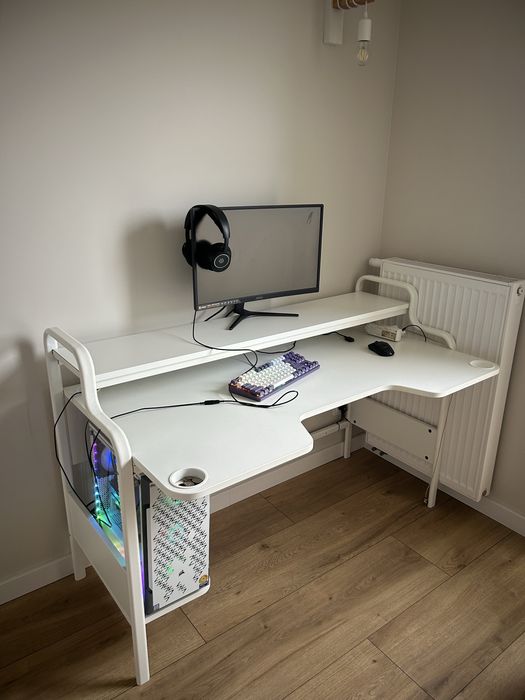 IKEA FREDDE biurko gamingowe białe 140x74x73 cm