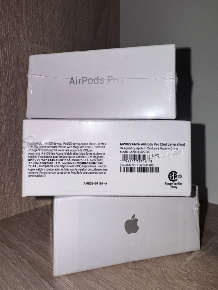 Навушники Apple AirPods Pro with MagSafe Case USB-C (2-ге покоління)
