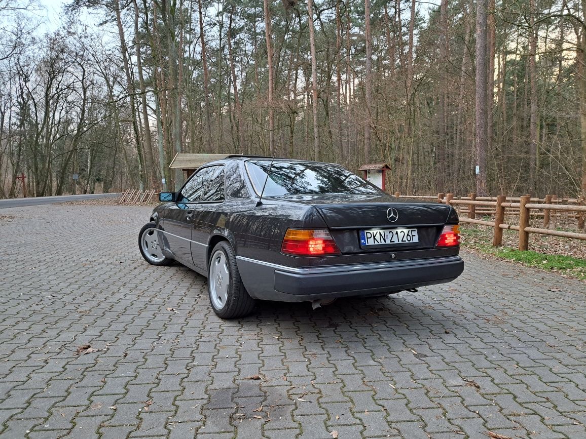 Mercedes W124 Coupe 2.3