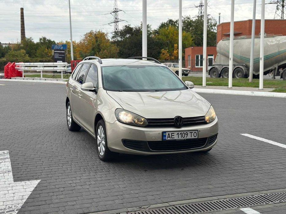 Продам Volkswagen Jetta 2012 автомат