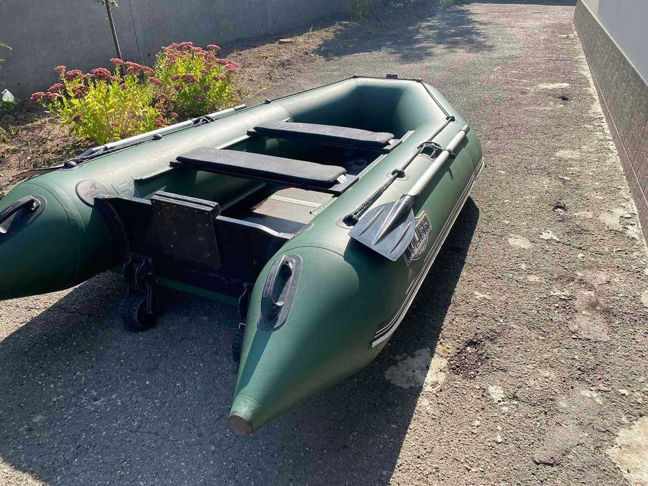 срочно!!! продам лодку з мотором