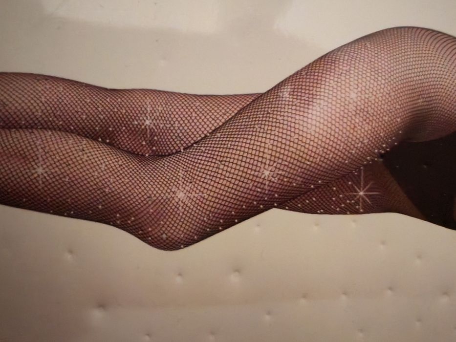 Piękne rajstopy, kabaretki, czarne, ozdobione cyrkoniami